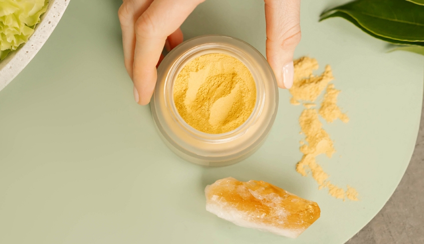 turmeric-benefits-eminence-organics.jpg