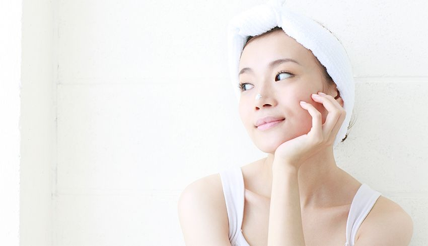 eminence-organics-sebaceous-filaments-vs-blackheads.jpg